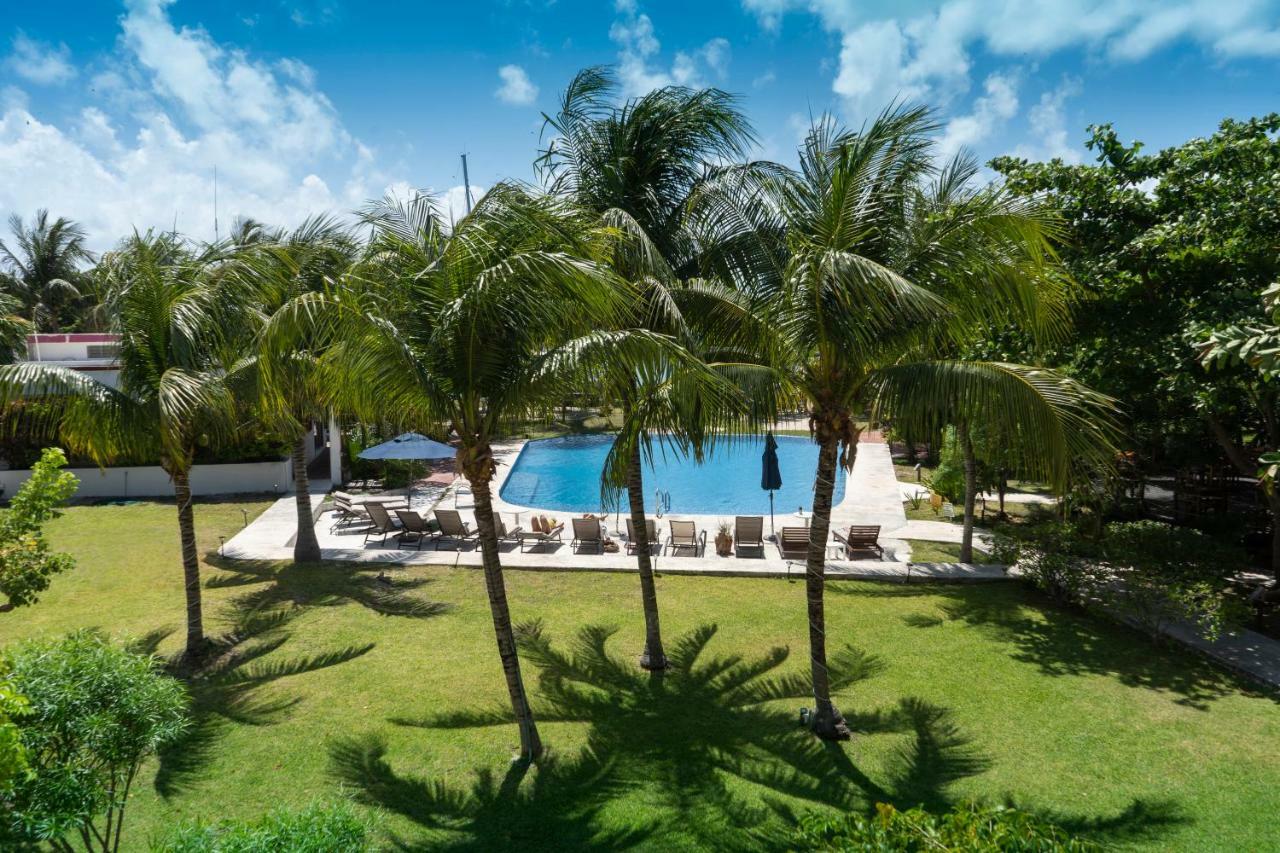 Marina Paraiso Isla Mujeres Hotel Exterior foto